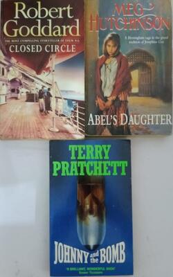 Johnny And The Bomb, Closed Circle, Abel's Daughter :- Pack Of 3 Books