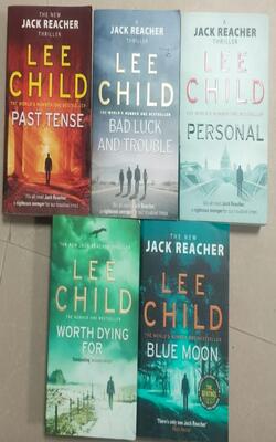 Blue Moon (Jack Reacher, 24), Personal, Worth Dying For, Past Tense (Jack Reacher, #23), Bad Luck And Trouble - Pack Of 5 Books