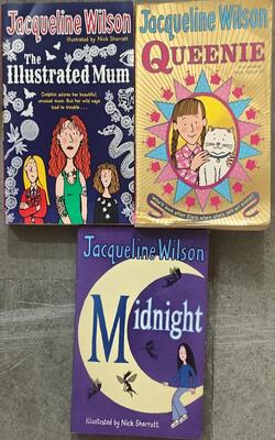 Queenie, Illustrated Mum, Midnight :- Pack Of 3 Books
